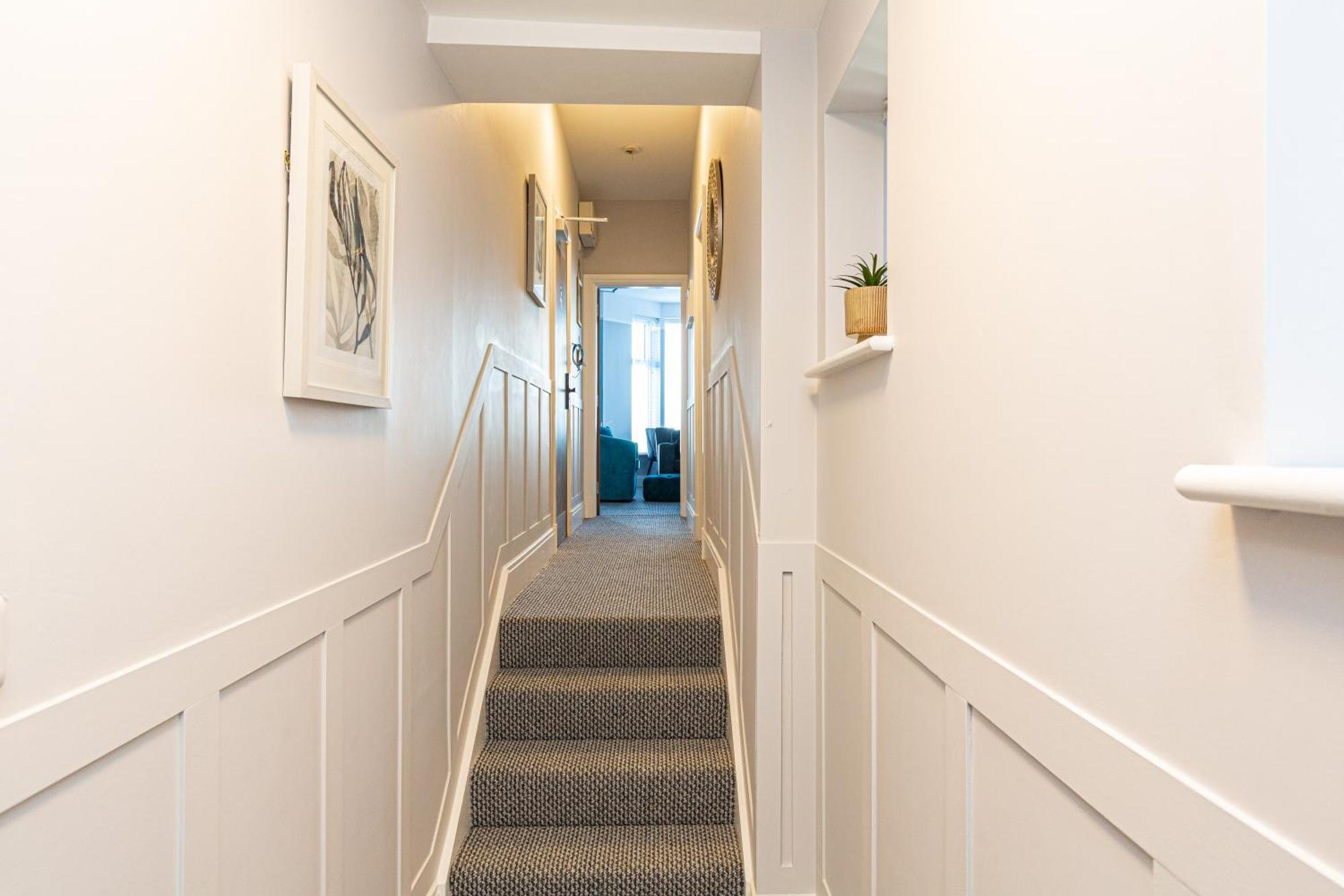 Stylish Seafront - Sleeps 6 - Gateway To The Lakes