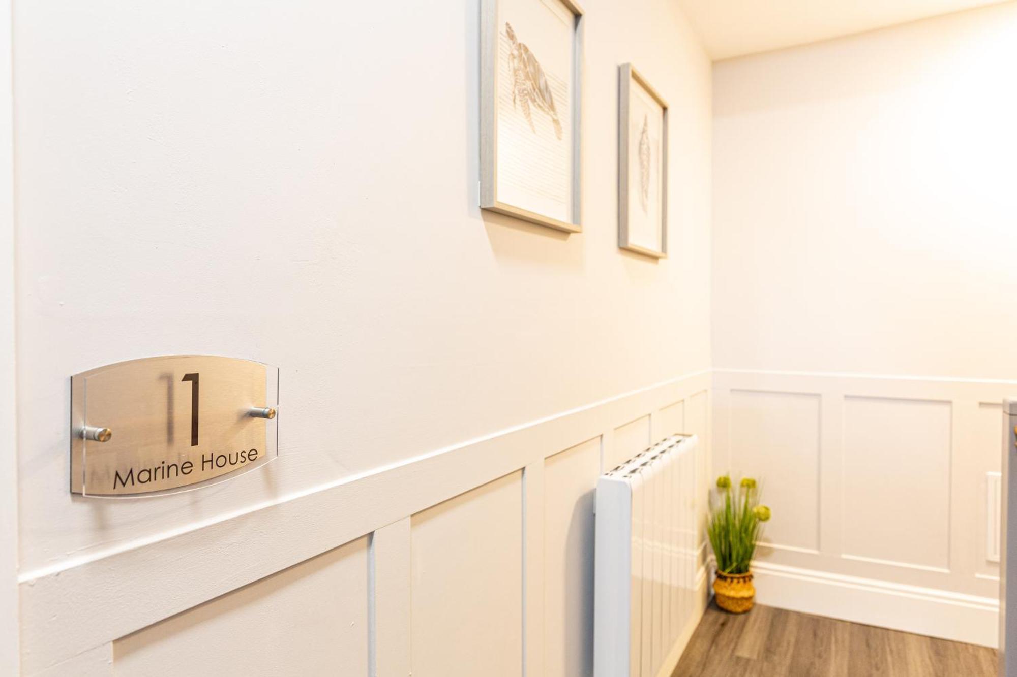 Stylish Seafront - Sleeps 6 - Gateway To The Lakes * Morecambe